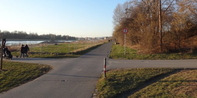 Elberadweg Eisenberger Straße februar