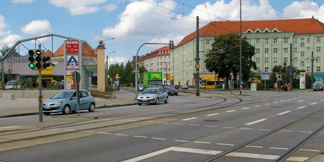 Dreyssigplatz