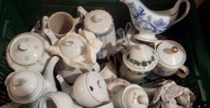 Tellertausch Geschirr Flohmarkt
