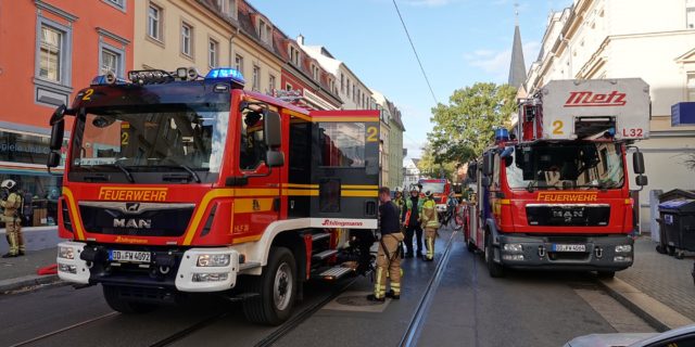 Feuerwehreinsatz auf der Bürgerstraße - Foto: Roland Halkasch