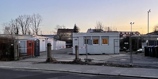 Ab Montag wird die neue Asylunterkunft auf der Industriestraße bezogen. Foto: W. Schenk