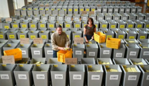 Die Wahlurnen für Europa- und Stadtratswahl - Foto: A. Schneider