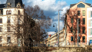 Blick von der Molenbrücke Pieschen in die Rehefelder Straße. Foto: Joachim Brückner (2024)