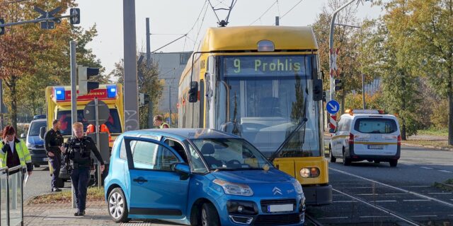 Straßenbahnunfall auf der Sternstraße - Foto: Roland Halkasch