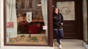 Liebe für Graphik und DeepTalk - Ines Schneider Tattoo Seit drei Jahren betreibt Ines ihr Tatoostudio auf der Oschatzer Straße 8.