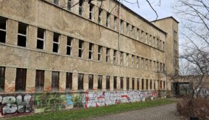 Warum sich die Sanierung des Sachsenbades weiter verzögert - Foto: J. Frintert