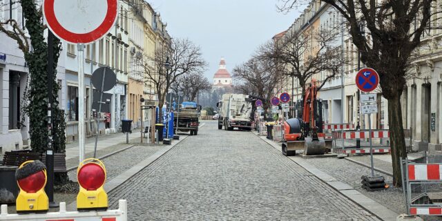 Gesperrte Oschatzer Straße - Foto: J. Frintert