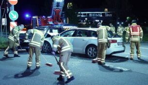 Schwerer Unfall am Elbepark - Foto: Roland Halkasch