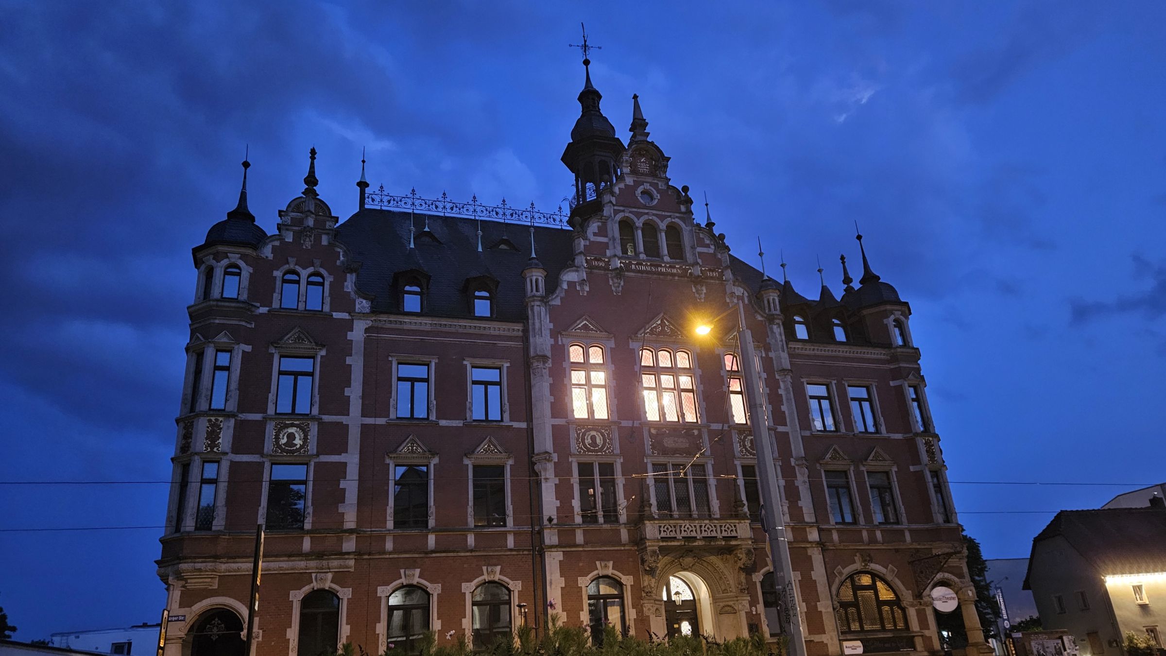 Die Sitzung im Rathaus Pieschen dauerte bis kurz vor 22 Uhr. Foto: J. Frintert