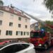 Die Feuerwehr konnte den Brand im Dachstuhl des Hauses an der Bolivarstraße rasch löschen. Foto: R. Halkasch