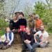 Quereinsteiger mit Interesse am Gärtnern, FÖJler, Gärtner, Permakulturinteressierte - das Team der "Alten Gärtnerei" ist bunt gemischt. Foto: AlteGärtnerei Dresden