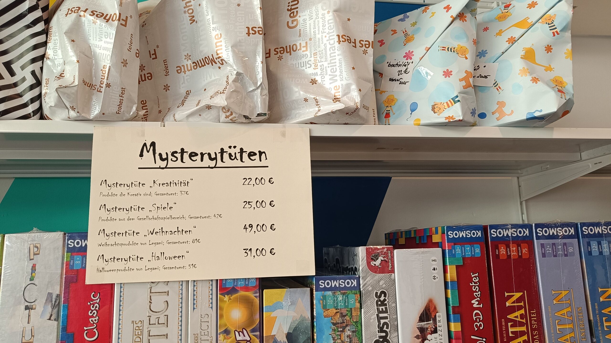 Neben Schulzubehör und Ranzen bietet Seefried auch Gesellschafts- und Lernspiele an.