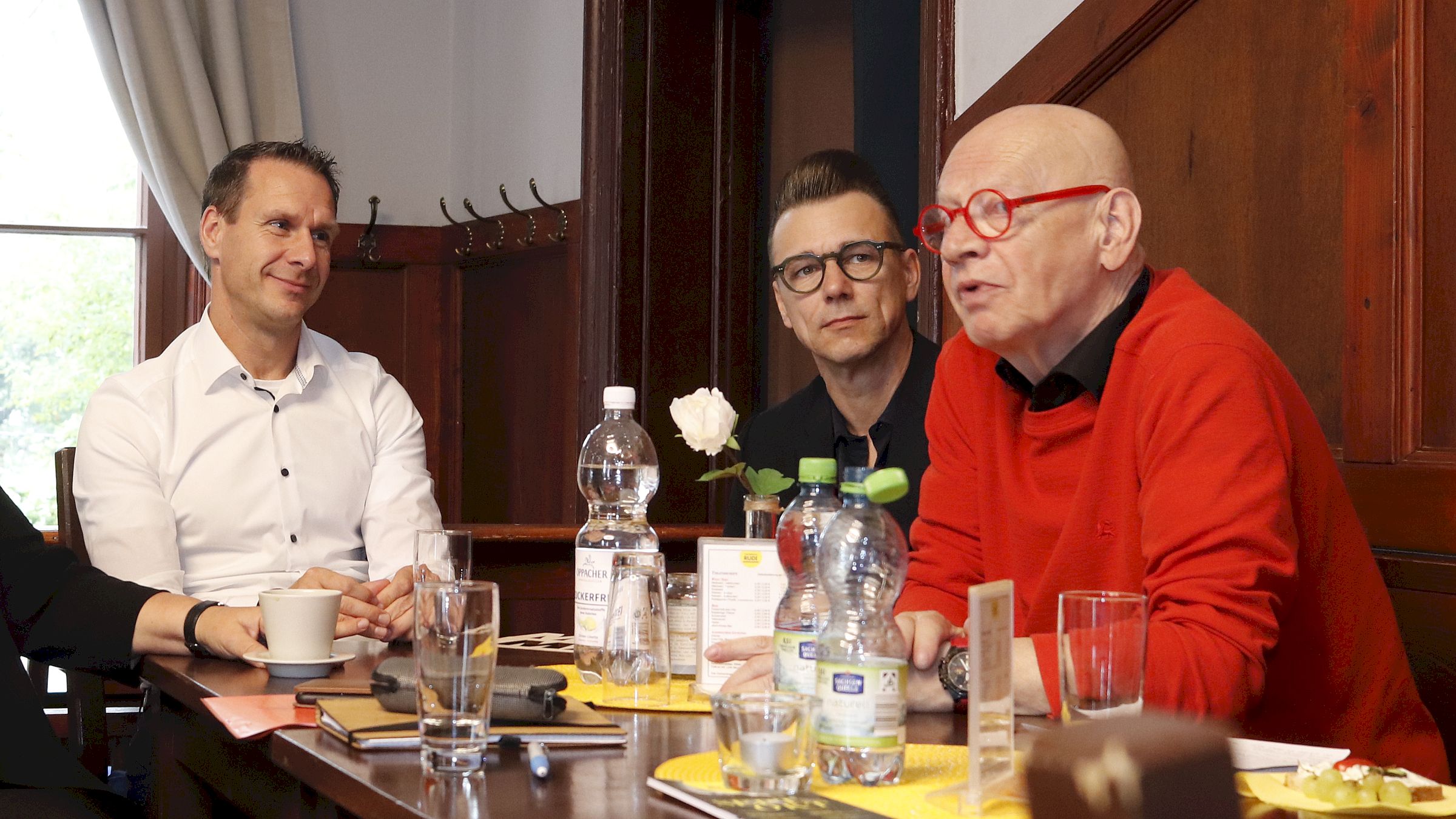 Marcel Körner, Vertriebsleiter Sächsische Lotto-GmbH, "Möglichmacher" Guido Gentzel und Chef-Pantomime Ralf Herzog - Foto: J. Frintert