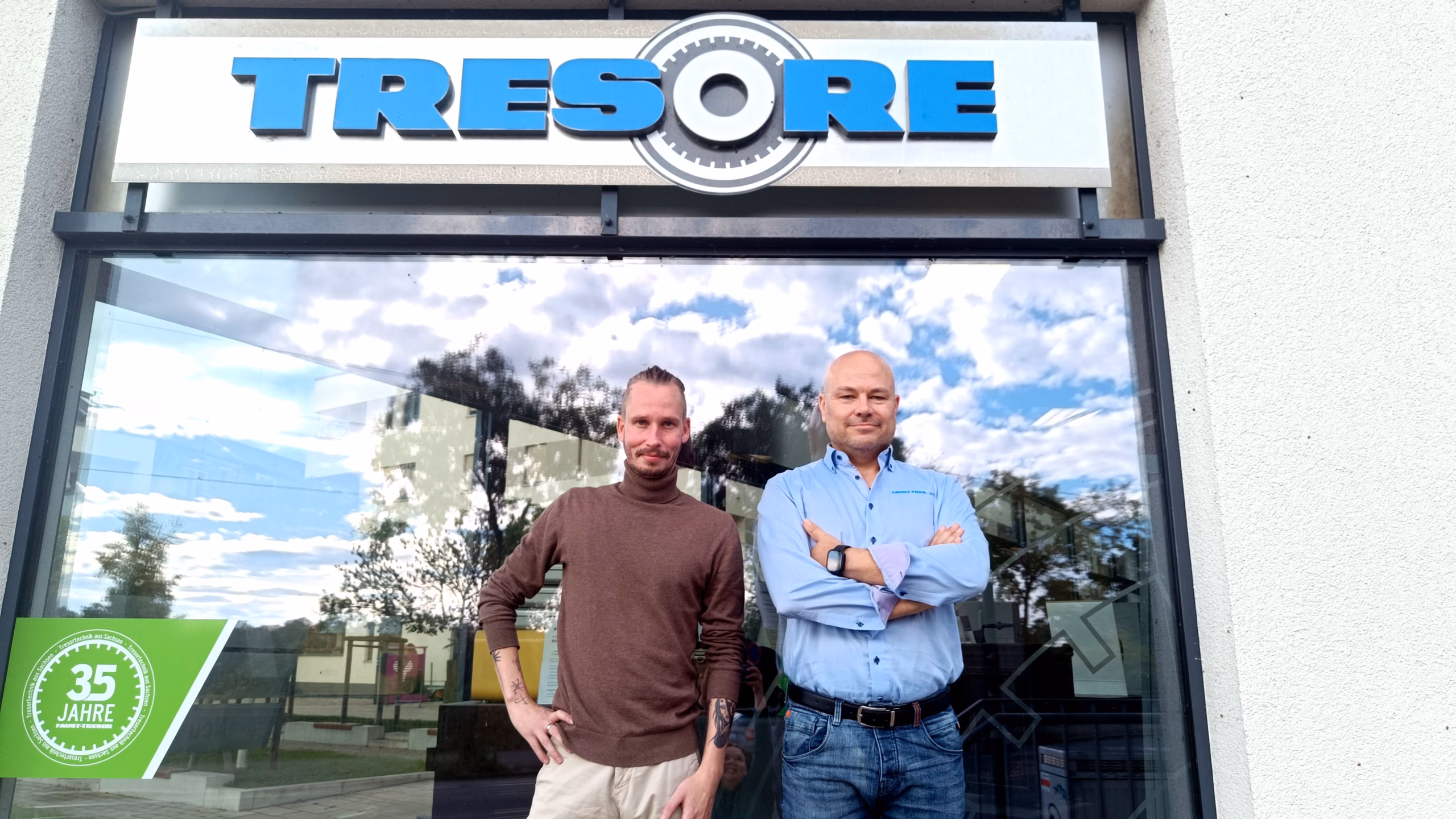 Faust (l.) und Liebisch (r.) werden zum Jahresende einen Onlineshop für Sicherheitstechnik auf den Weg bringen.