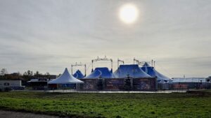 Stadtbezirksbeirat Pieschen bleibt bei Ablehnung für Zollhof-Standort Zollamt statt Zirkuszelten? Diskussion im Stadtbezirksbeirat am Dienstag, 18. November - Foto: J. Frintert