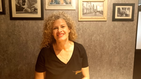 Die gelernte Tierpflegerin Caroline Just arbeitet seit 27. Jahren mit Tieren. "Ohne sie geht es einfach nicht", sagt sie.