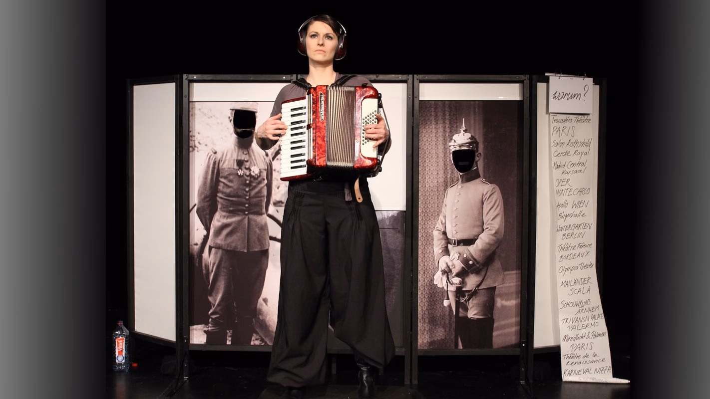 Szene aus Mata Hari - Foto: PR/August Theater