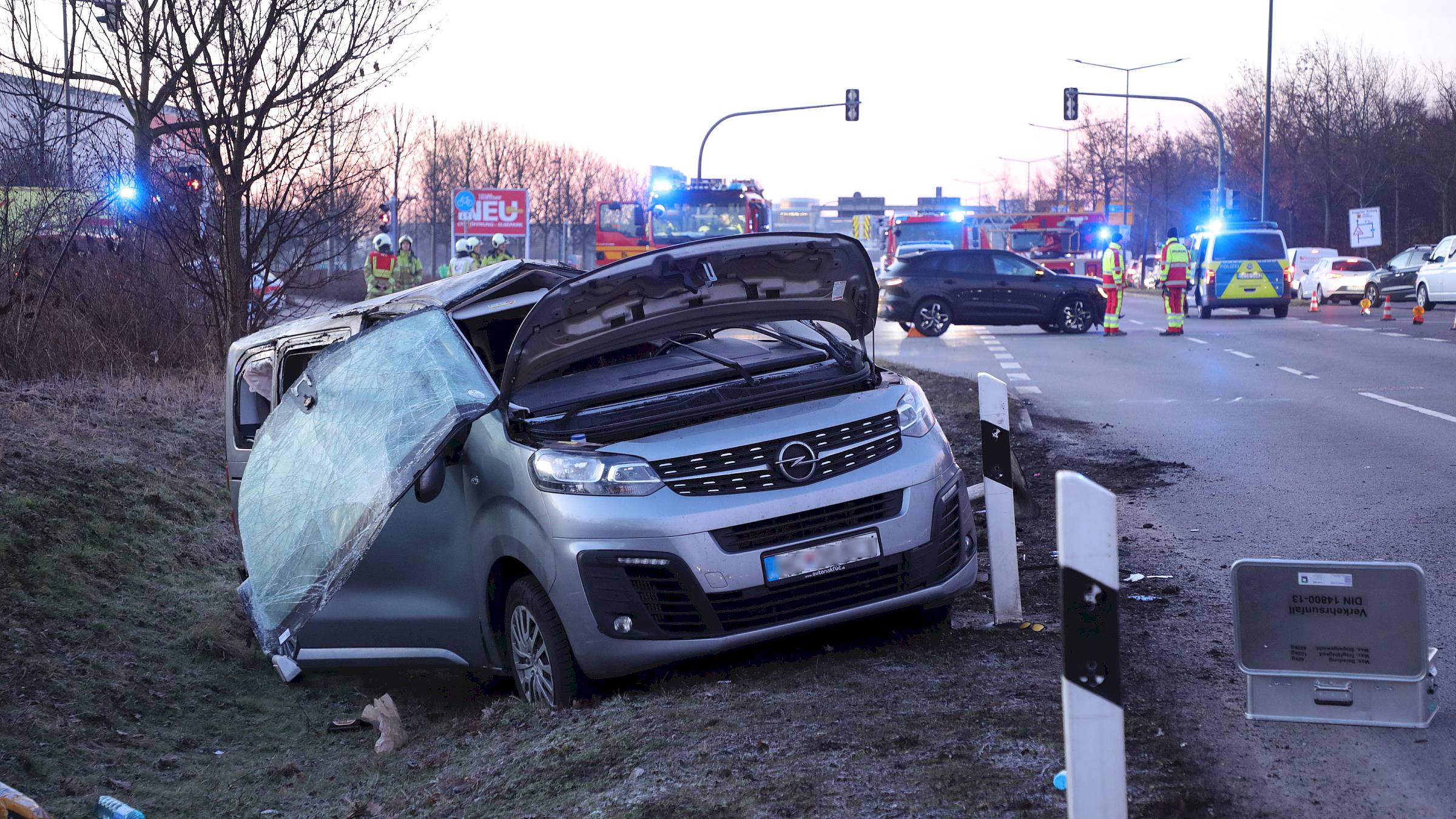 Unfall auf der Washintonstraße - Foto: R. Halkasch