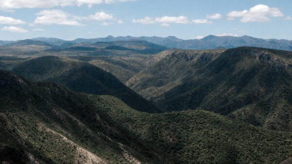 Die Sonne stirbt in den Bergen - Foto: Oscar Juarez