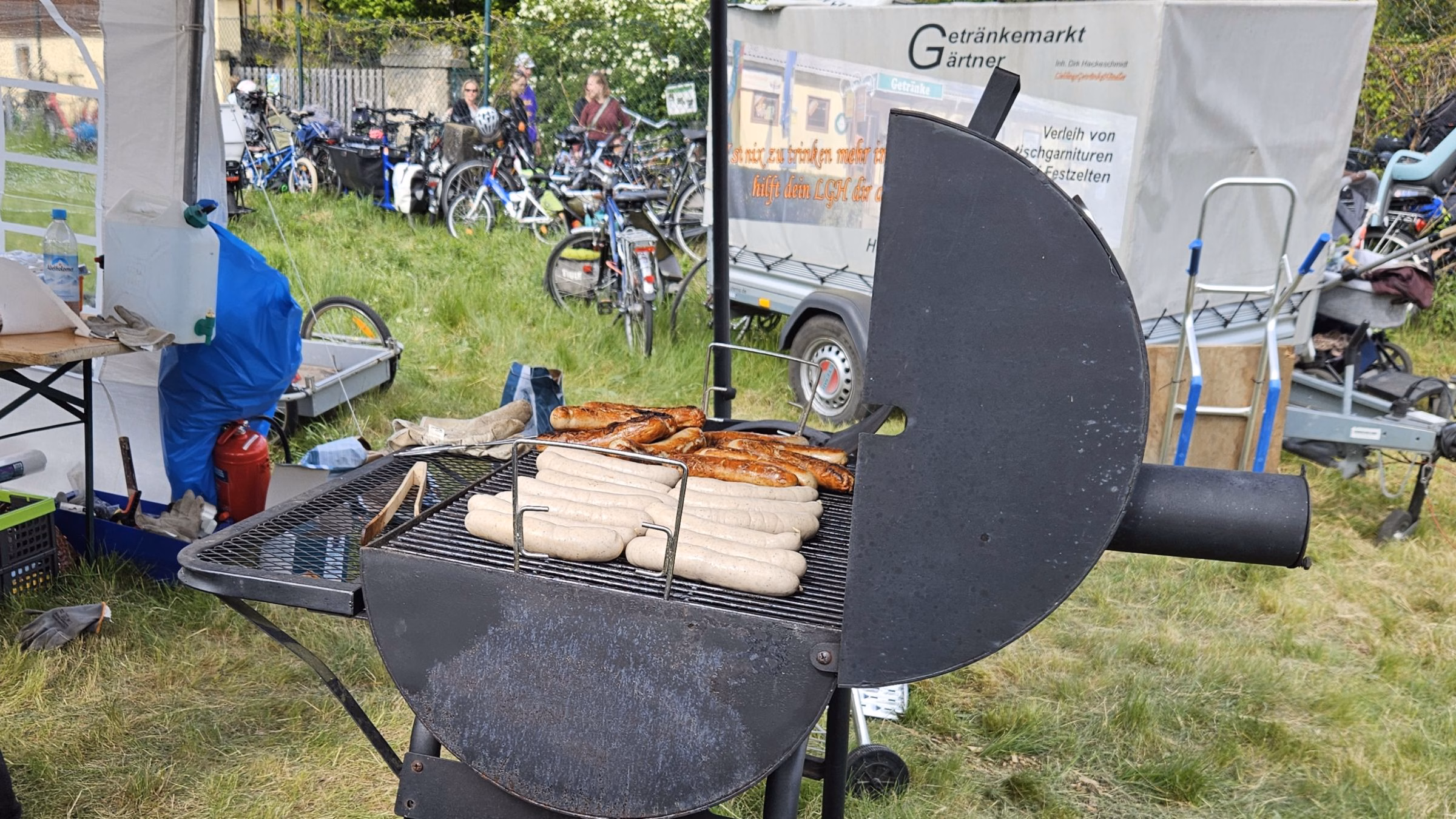 Für Verpflegung war gesorgt. Foto: J. Frintert