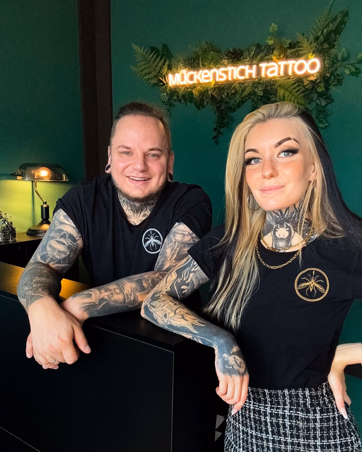 Tim und Linda führen das Tattoo-Studio gemeinsam. Foto: Mückenstich-Tattoo