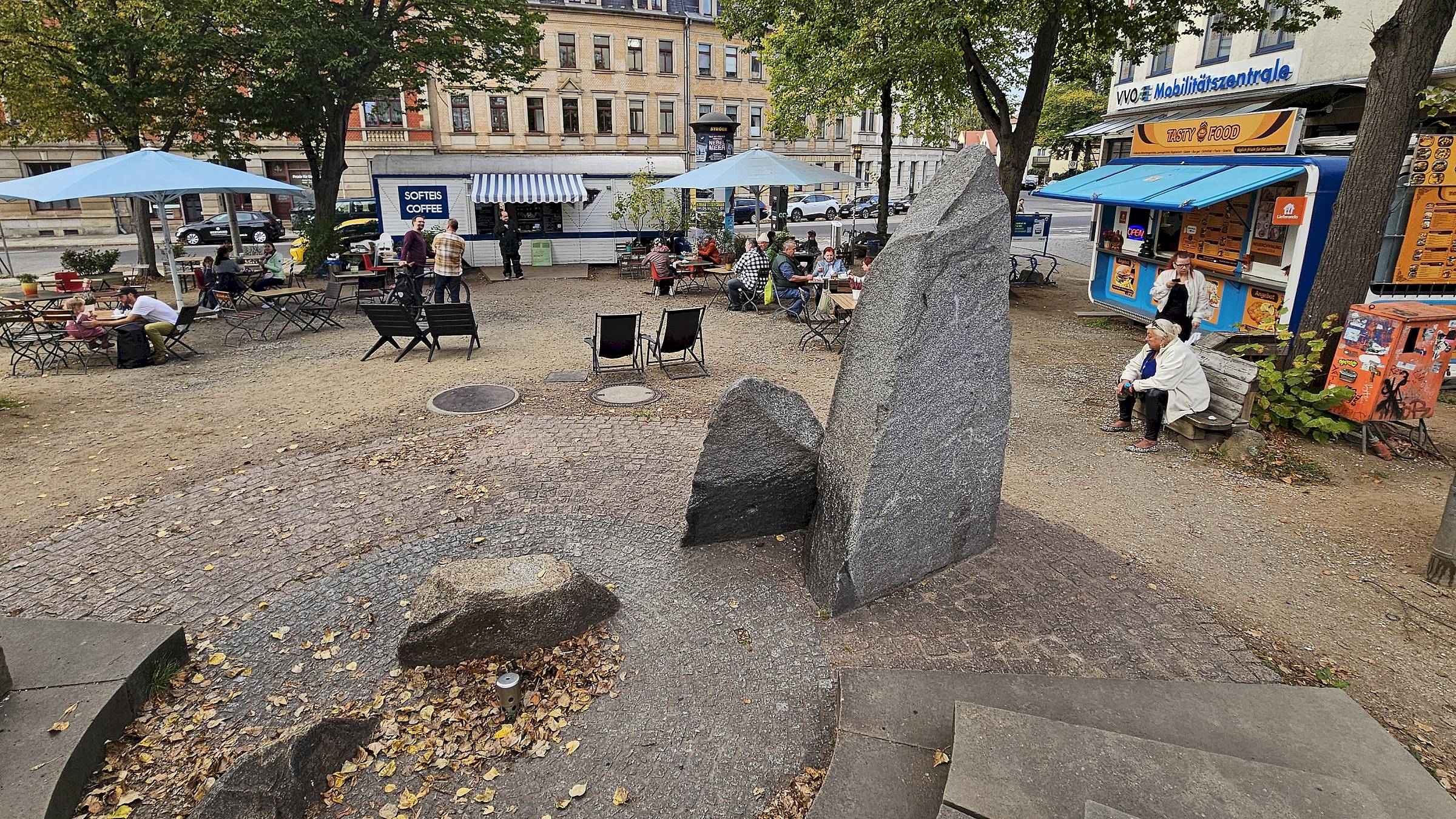 Aktuell ist der Brunnen am Altpieschener Platz trocken. Foto: J. Frintert