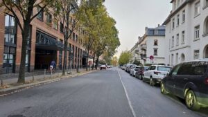 Die Riesaer Straße ist Richtung Barbarastraße gesperrt. Foto: J. Frintert